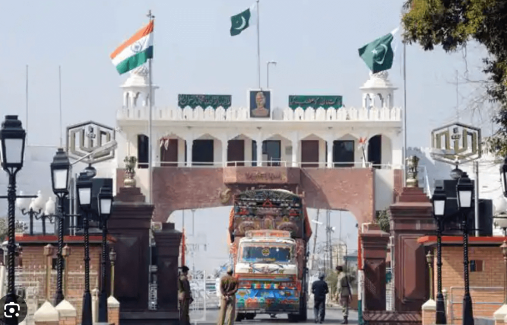 India Pakistan Trade: भारत-पाकिस्तान के साथ फिर से शुरू होगा कारोबार? विदेश मंत्री डार के बयान से उठा सवाल